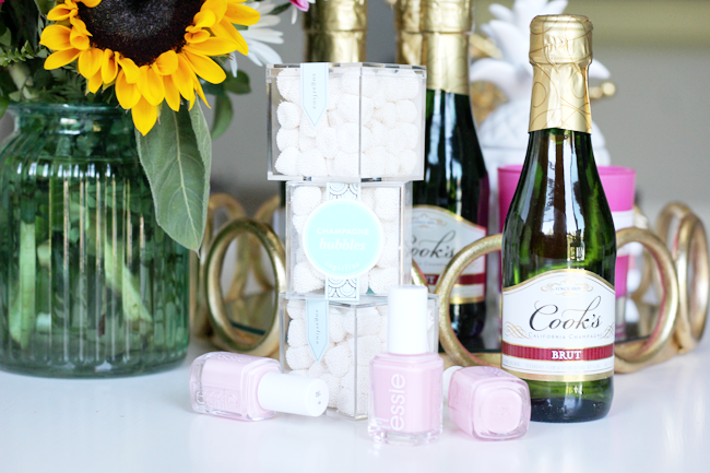 How to Ask Your Bridesmaids and Groomsmen wedding party