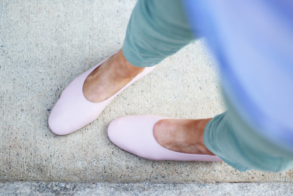 Everlane day sale glove bunion