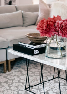 4 ways to style a coffee table