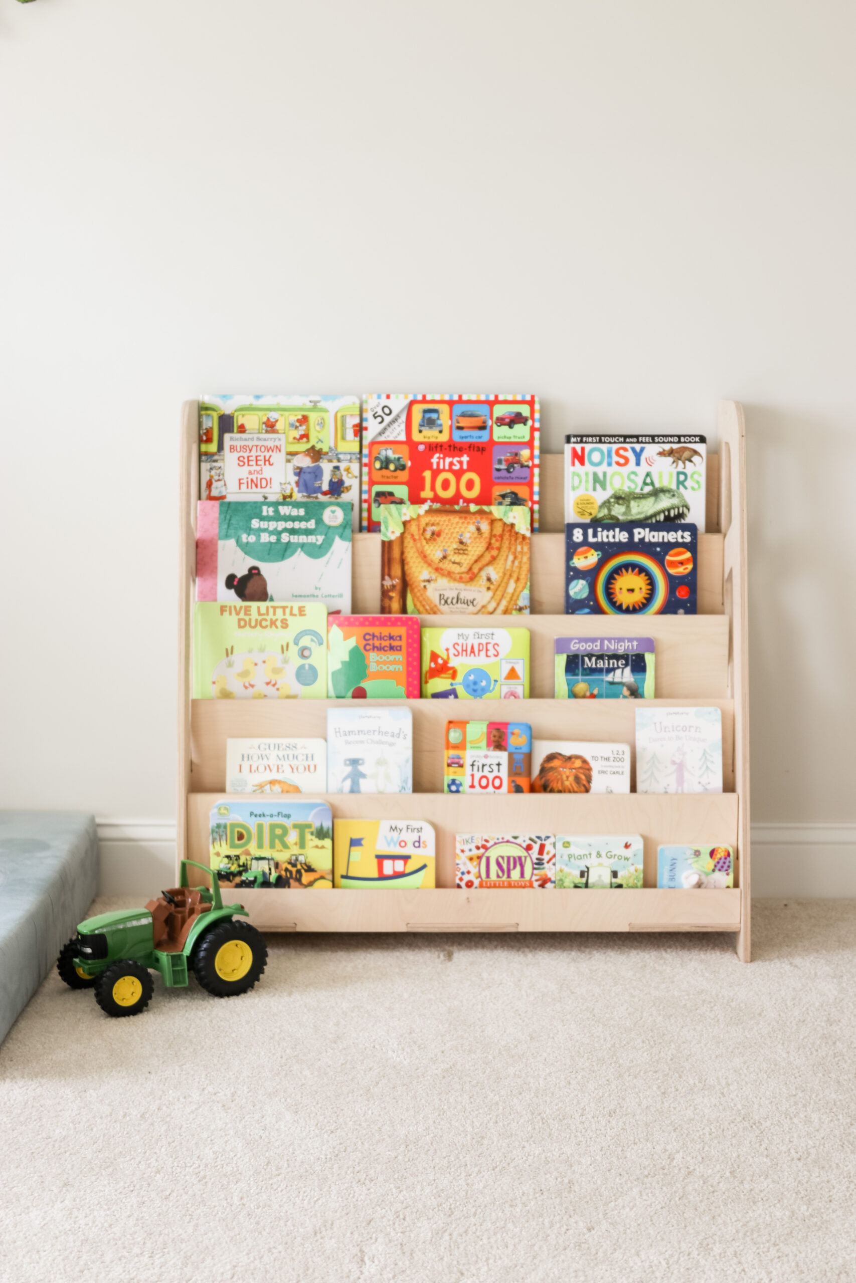 Playroom Design Montessori Bookshelf